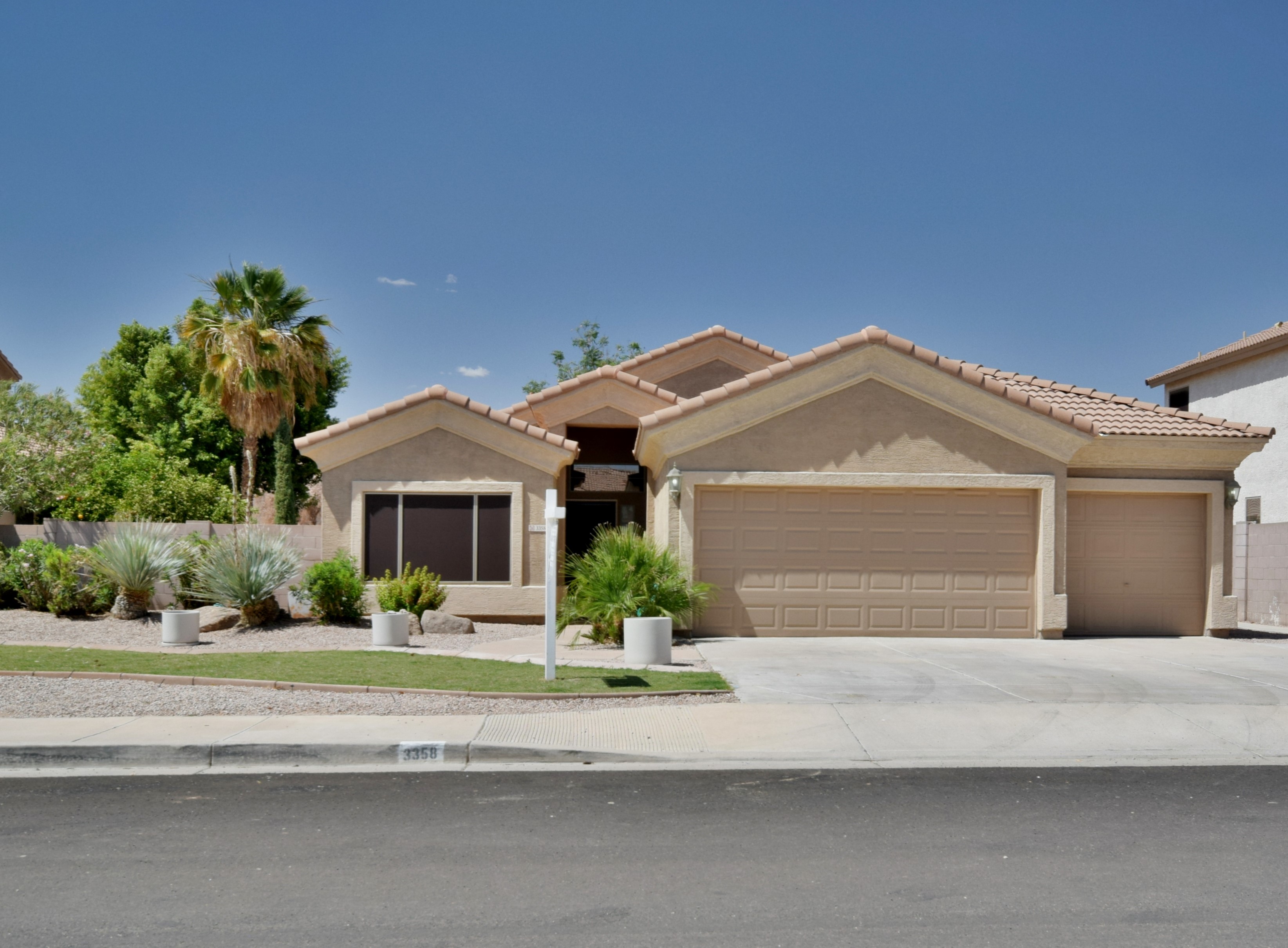 Charming Former Model Home In Dana Ranch!